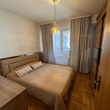 Big Spacious Apartment In Pej Center With Wi-Fi 佩奇 外观 照片
